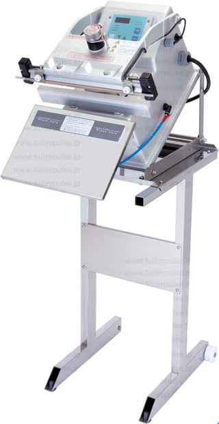 CAスタンドにCA-300を載せた状態の写真