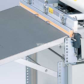 VG-602テーブル：テーブル高さ調整アングルの写真