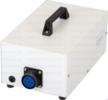 制御ボックス；接続コネクタ側の写真