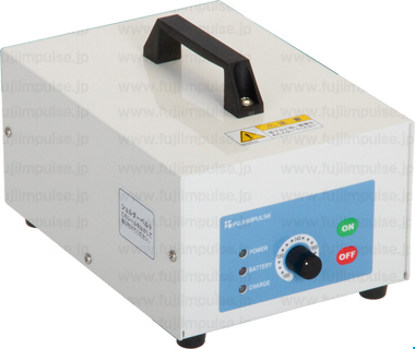 制御ボックス；コントロールパネル側の写真