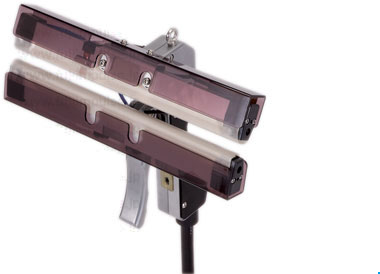 シール長210 mm：上下加熱式モデル頭部の写真