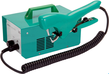 US-60C+附属のフックを使用して簡易収納させた状態の写真