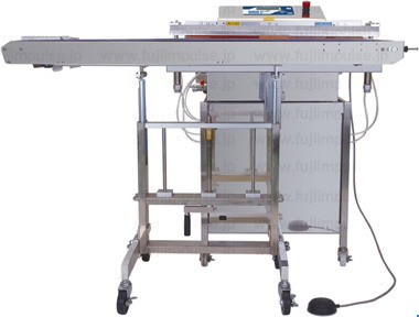 シール作業手離れユニットとVA-610Gの写真02