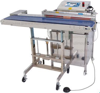 シール作業手離れユニットとVA-610Gの写真01